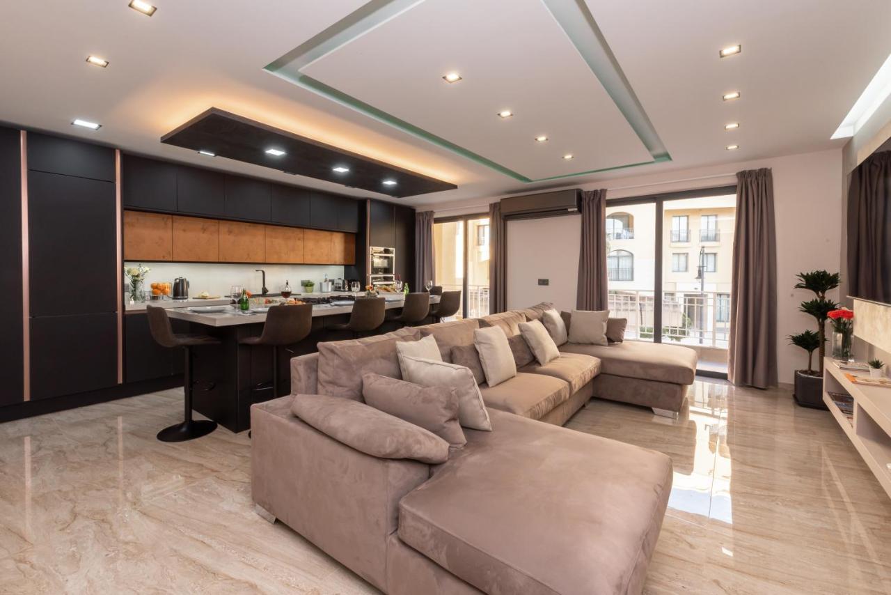 Luxury 2 Bed Apartment In The Heart Of St Julians San Ġiljan Exterior foto