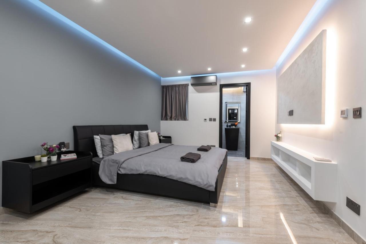 Luxury 2 Bed Apartment In The Heart Of St Julians San Ġiljan Exterior foto