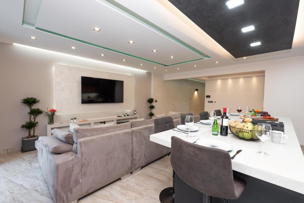 Luxury 2 Bed Apartment In The Heart Of St Julians San Ġiljan Exterior foto